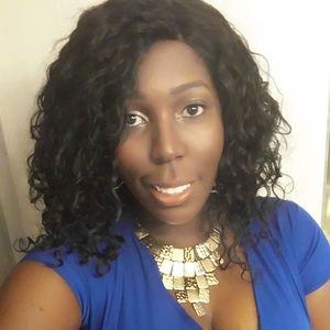 Meet your Posher, Tia